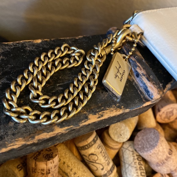 NWT Coach Jennifer Lopez wristlet - Picture 4 of 6